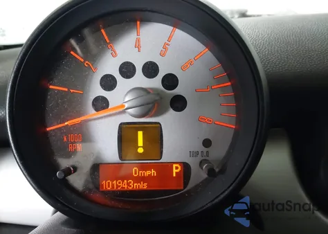 2013 Mini Hardtop Cooper z USA, uszkodzony, nr VIN WMWSU3C51DT689120